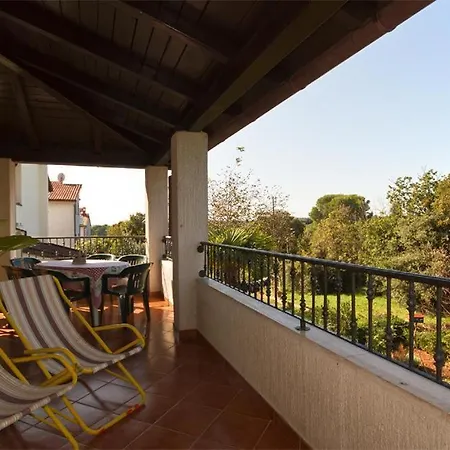 Stanka 2419 公寓 *